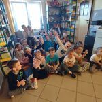 Zajęcia czytelnicze z przedszkolakami - Tydzień Bibliotek z biblioteką szkolną (4).jpg